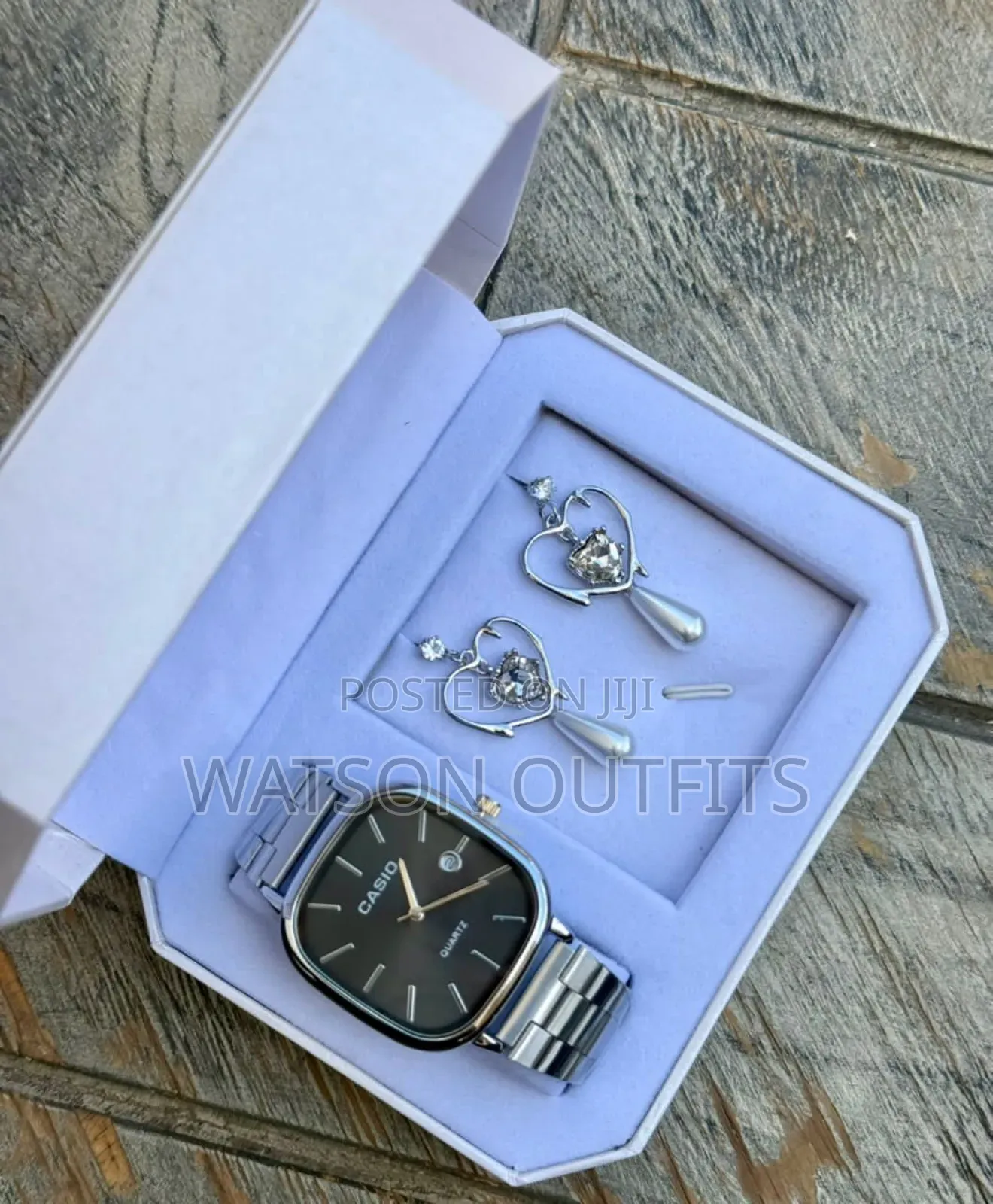Beautifully Fancy Ladies or Women's Watches Set