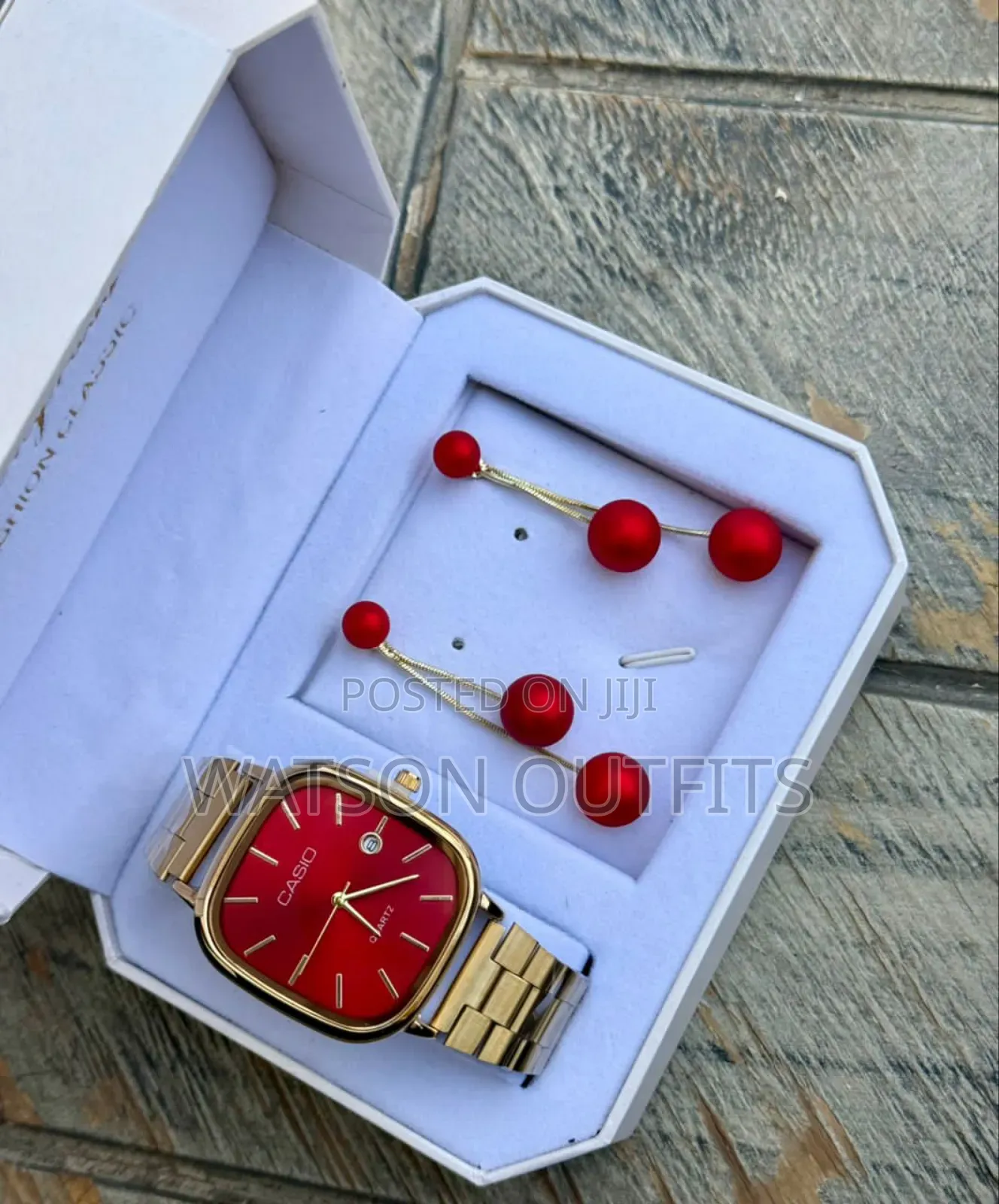 Beautifully Fancy Ladies or Women's Watches Set