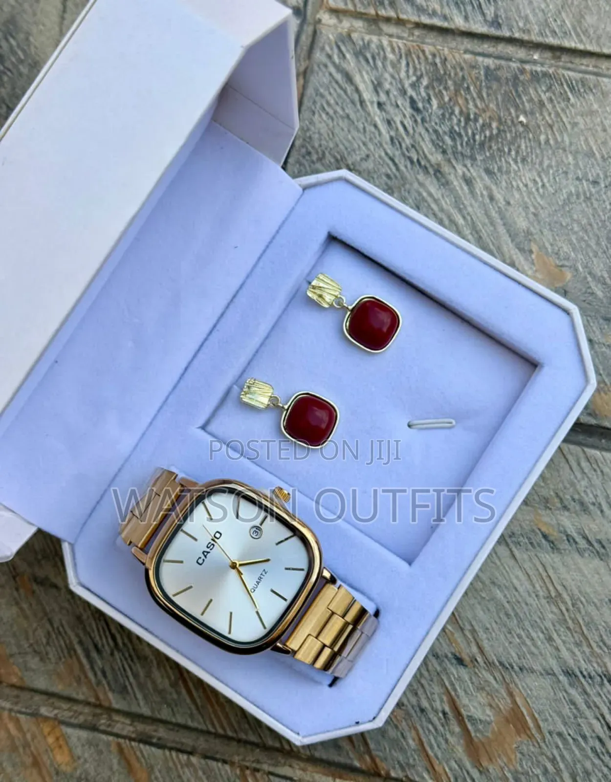Beautifully Fancy Ladies or Women's Watches Set