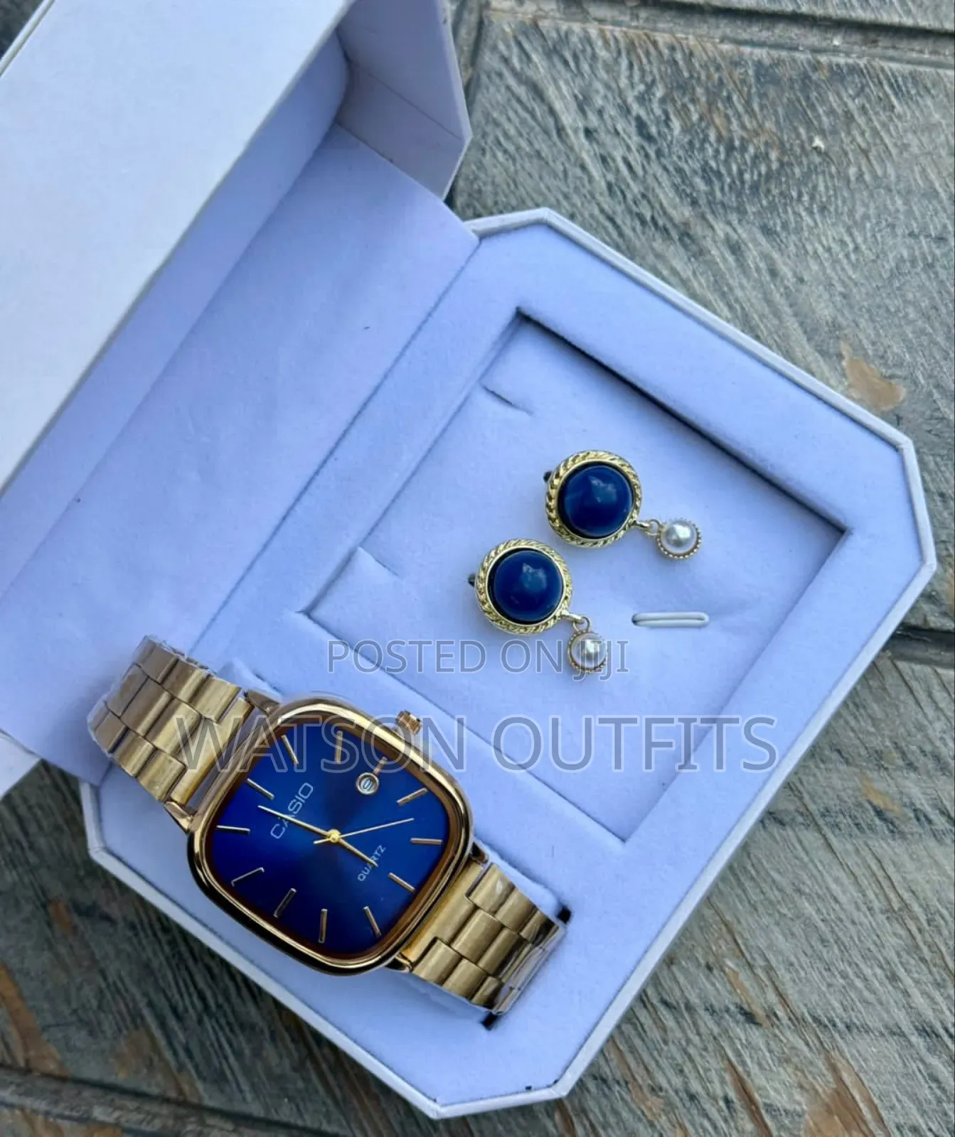 Beautifully Fancy Ladies or Women's Watches Set