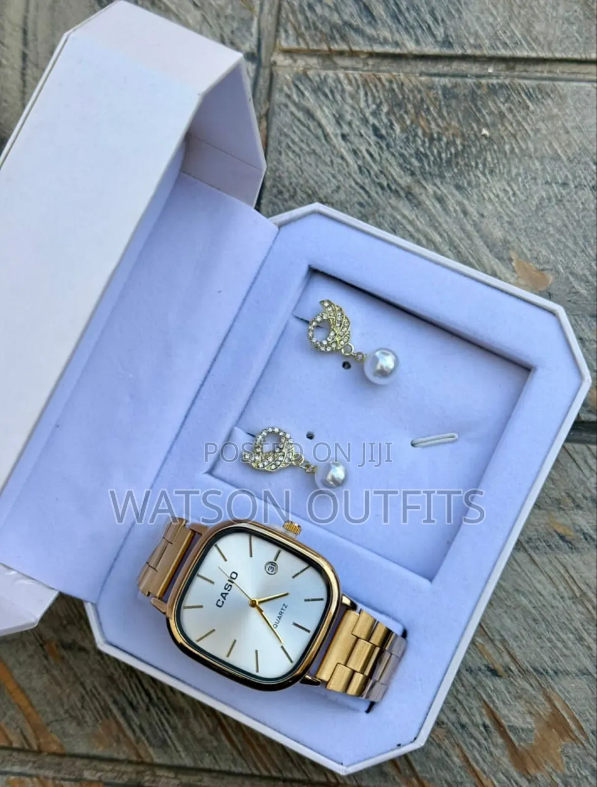 Beautifully Fancy Ladies or Women's Watches Set