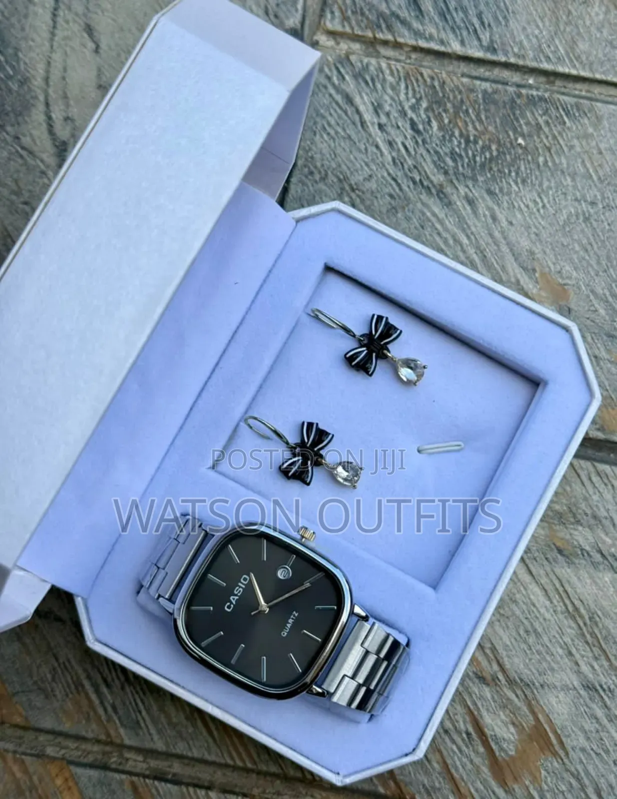 Beautifully Fancy Ladies or Women's Watches Set