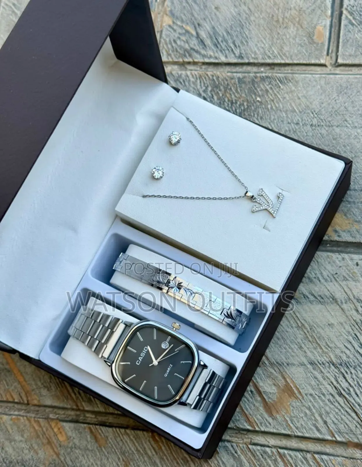 Totally and Completely Exceptional Men's and Women's Watches