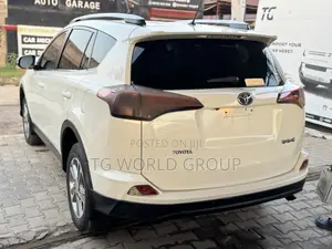 Toyota RAV4 2014 White