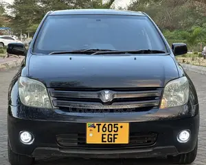 Toyota IST 2003 Black