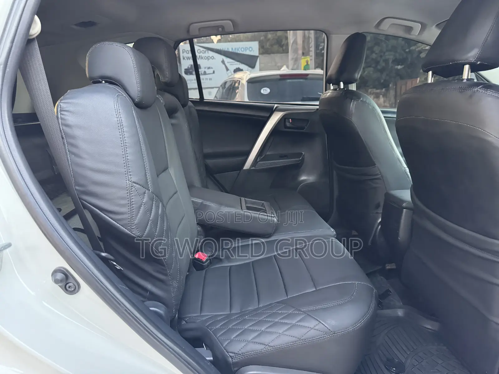 Toyota RAV4 2014 White