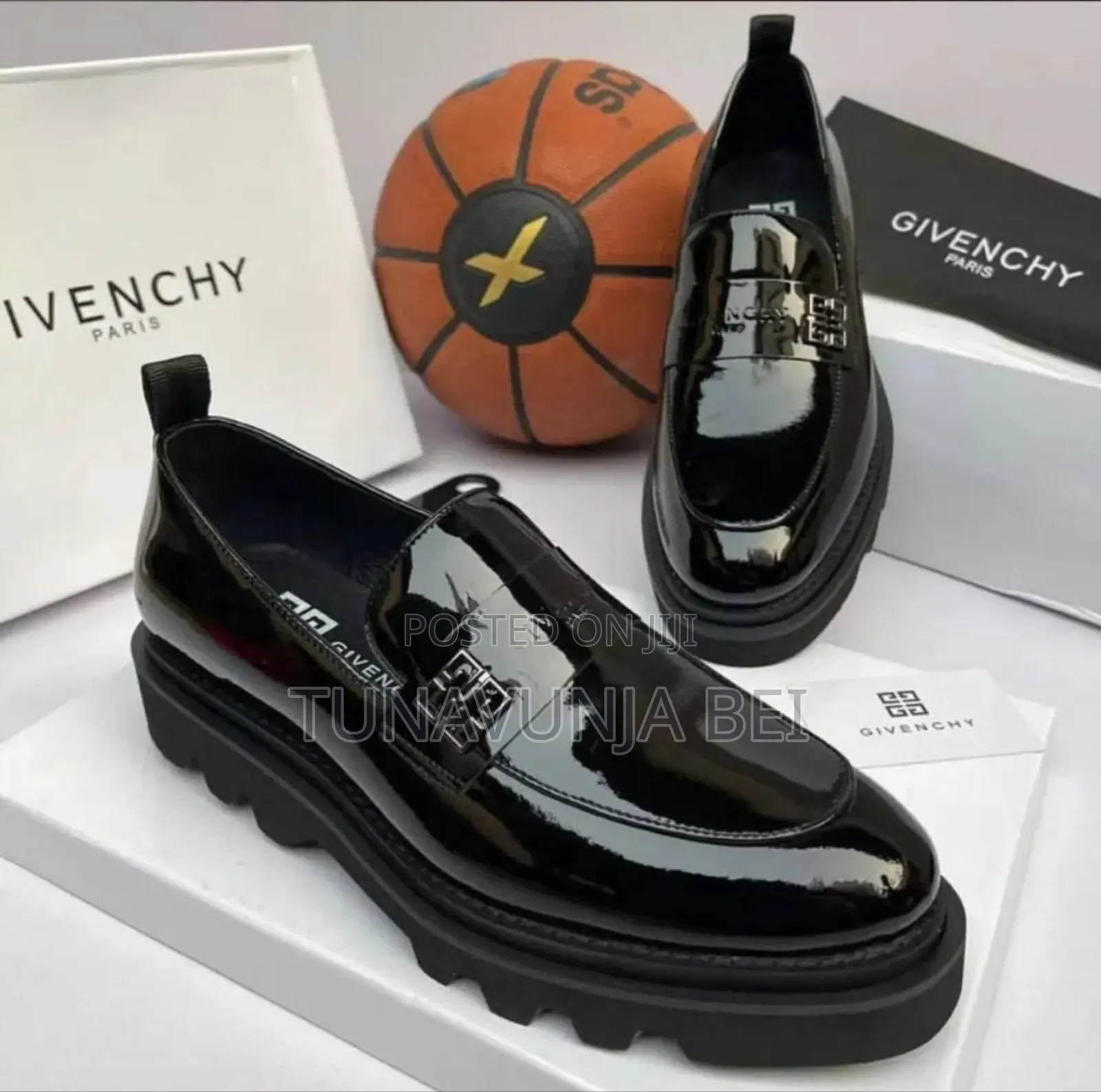 Givernchy Classic Moccains