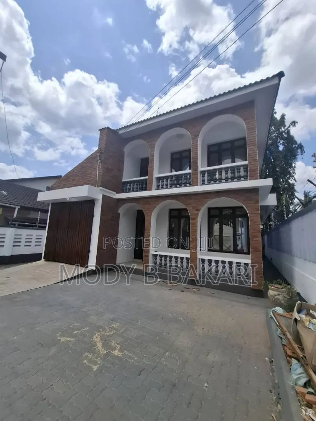 4bdrm House in Mikocheni for rent
