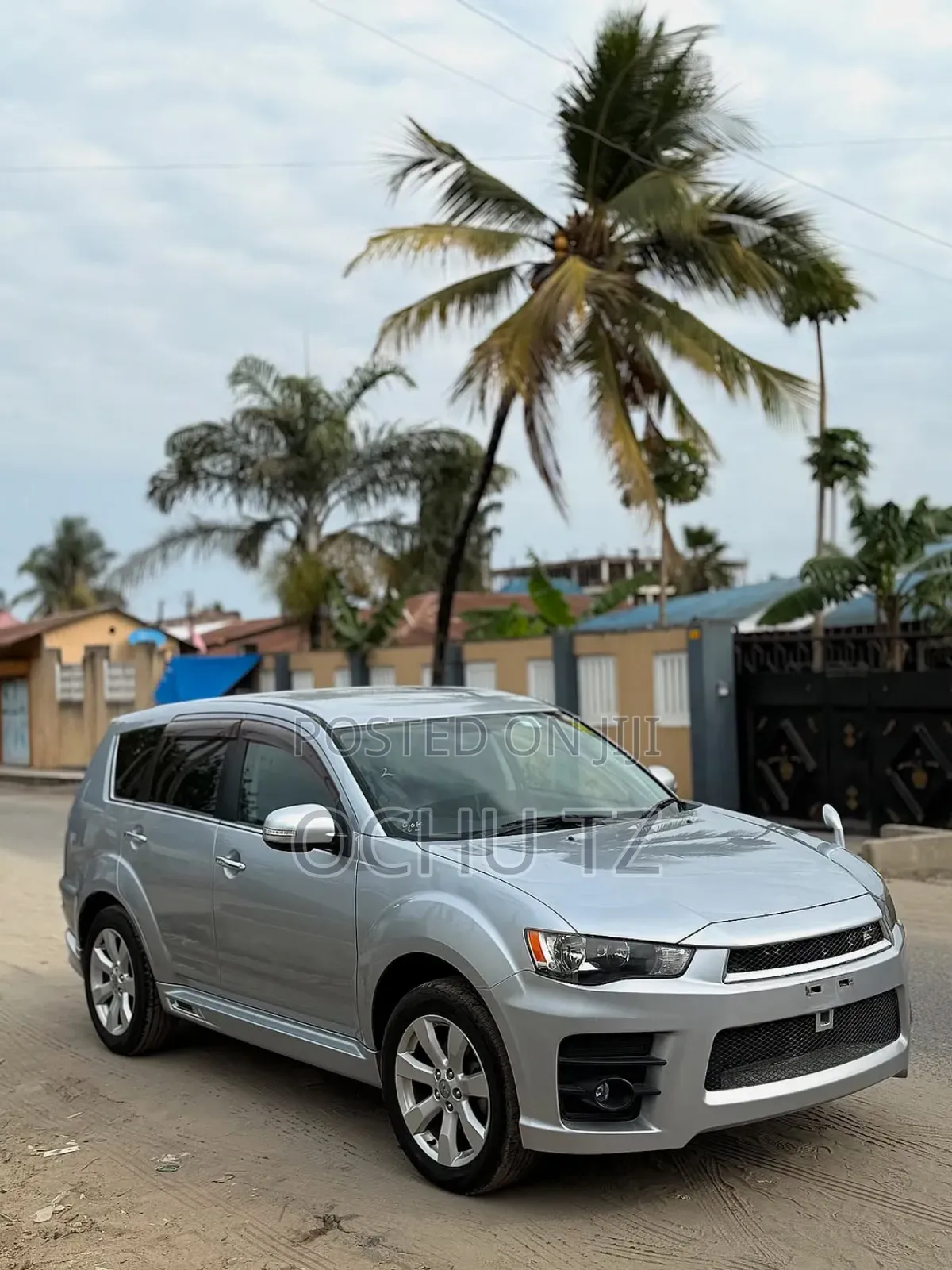 Mitsubishi Outlander 2010 Silver