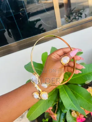Cheni Set, Hereni, Pete Na Bracelet