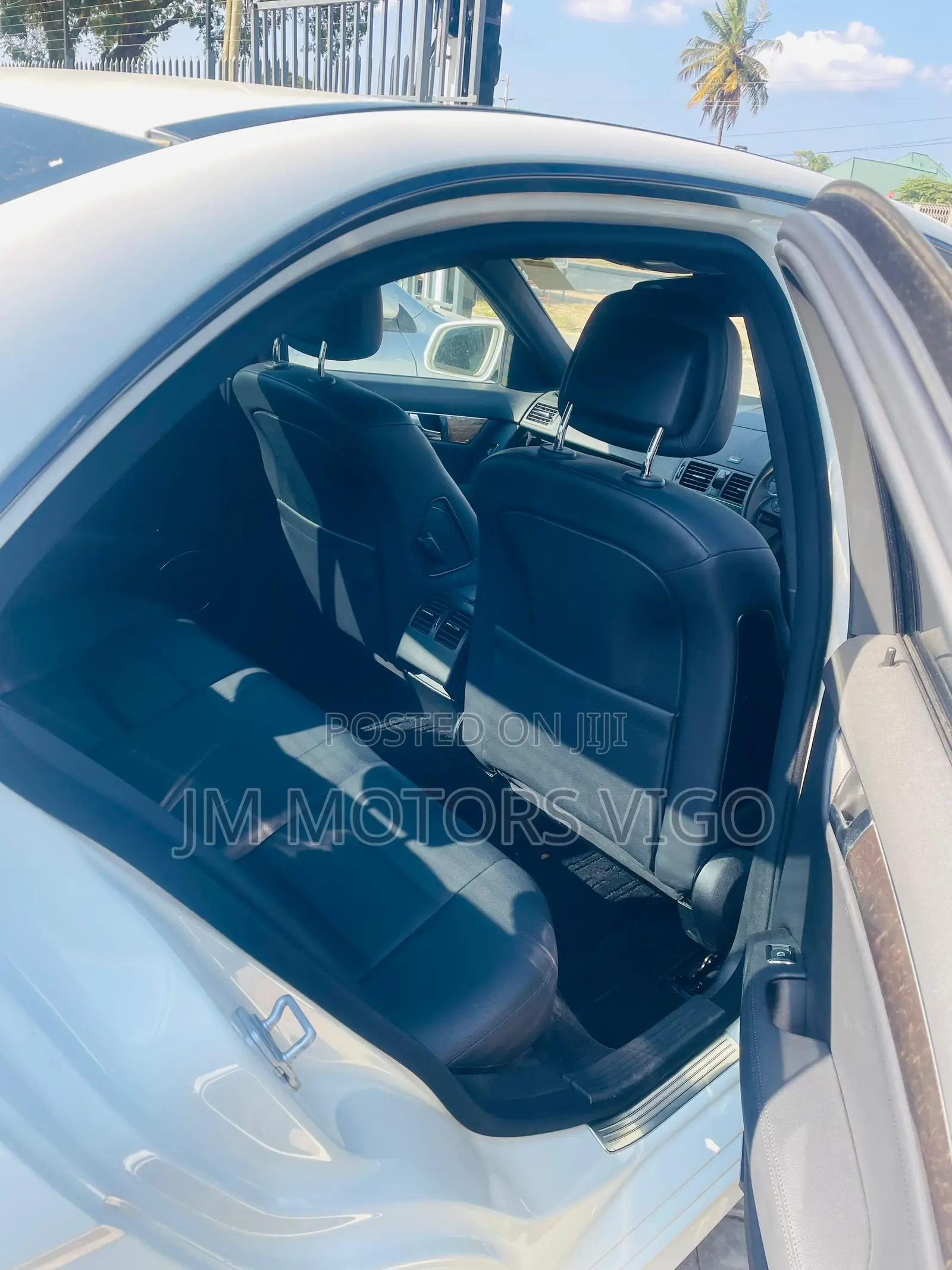 Mercedes-Benz C300 2008 White