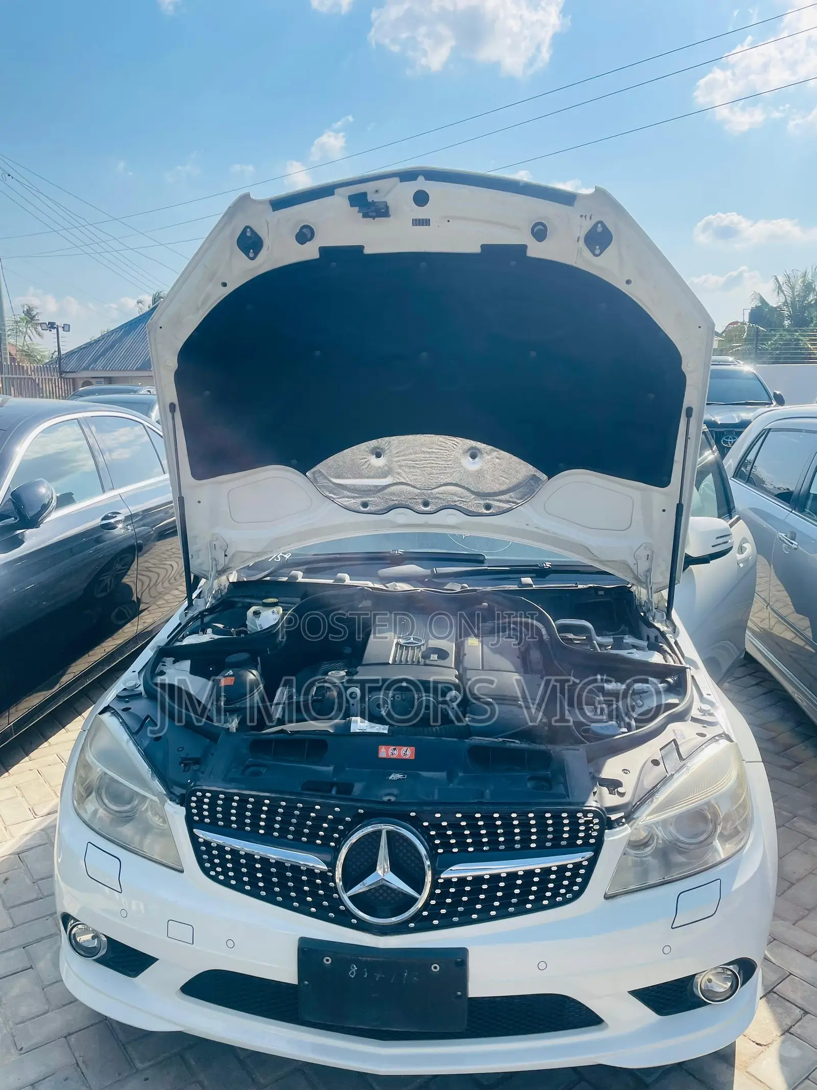 Mercedes-Benz C300 2008 White