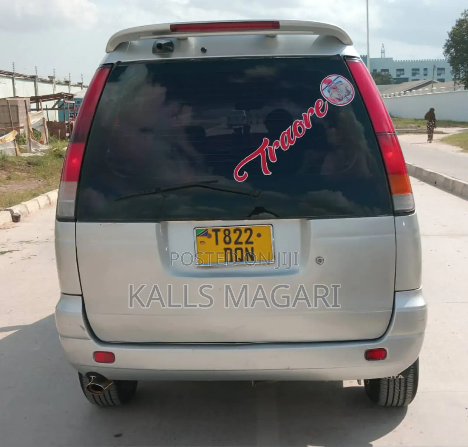 Toyota Noah 2003 Silver