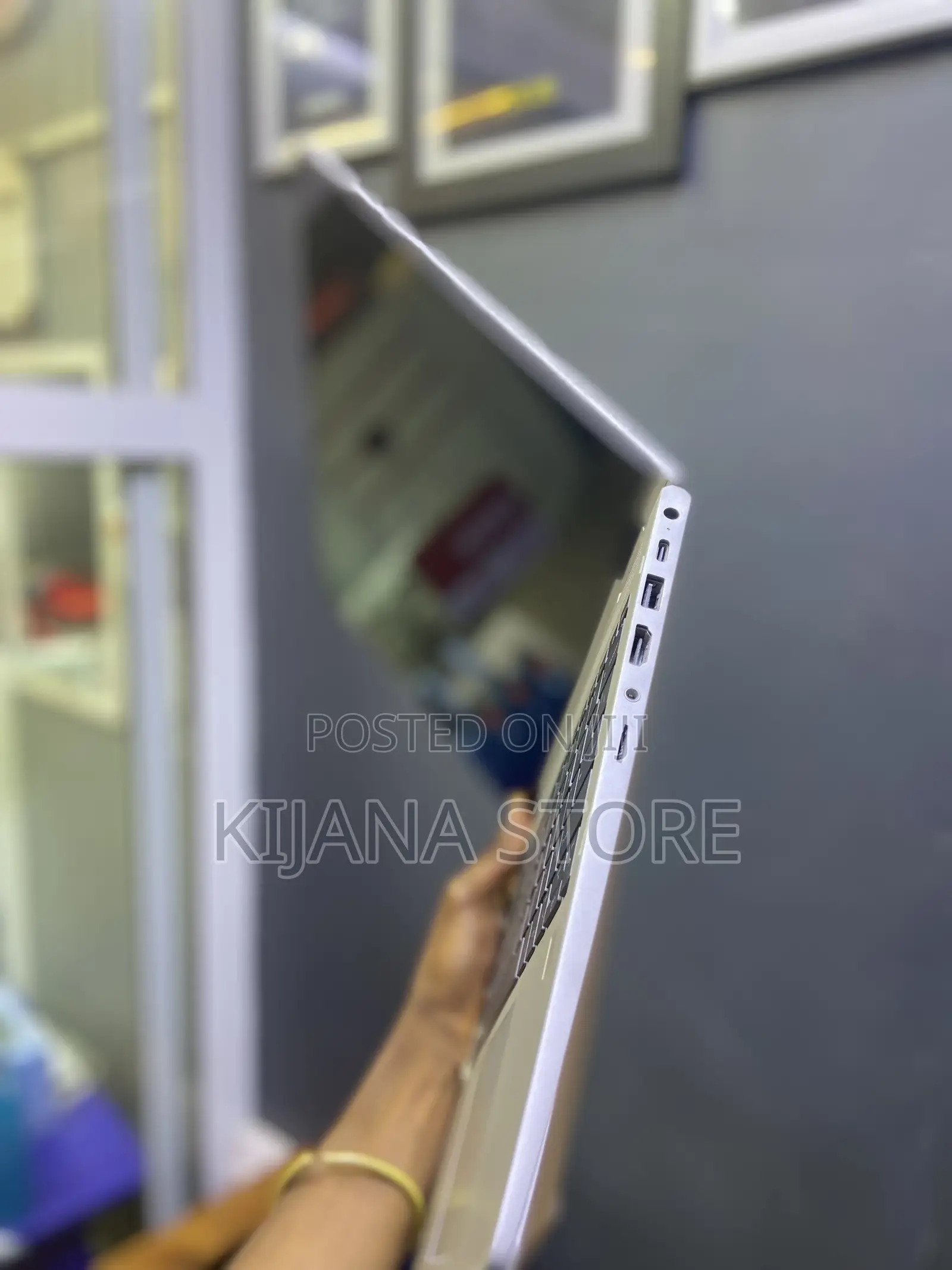 New Laptop HP ProBook X360 435 G8 16GB Intel Core I7 SSD 256GB