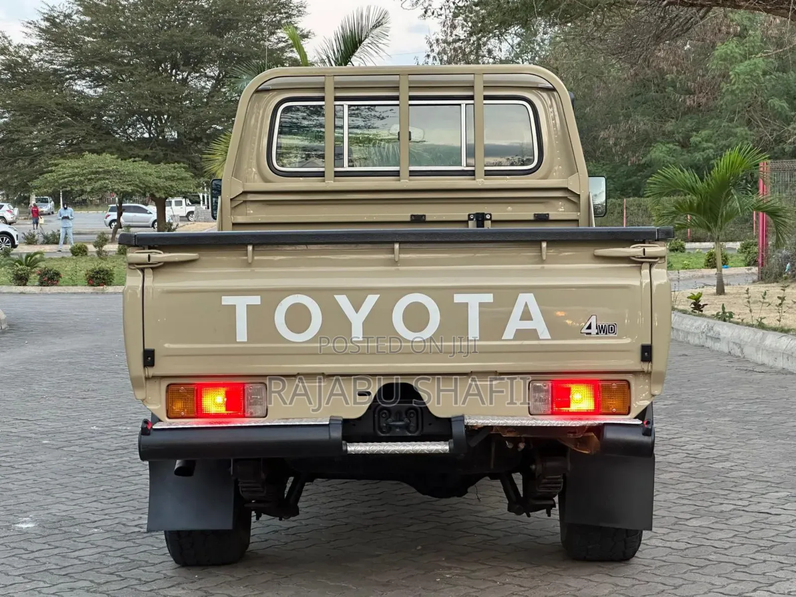 Toyota Land Cruiser 2017 Beige