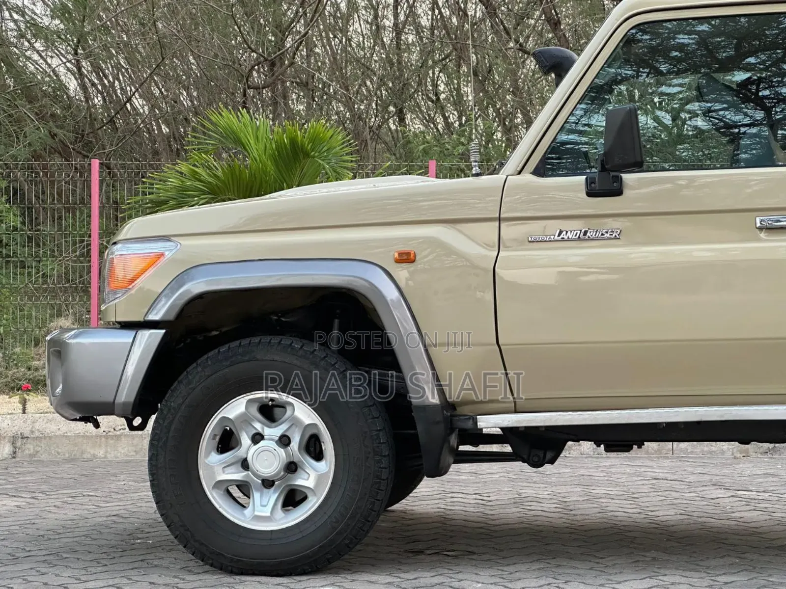 Toyota Land Cruiser 2017 Beige