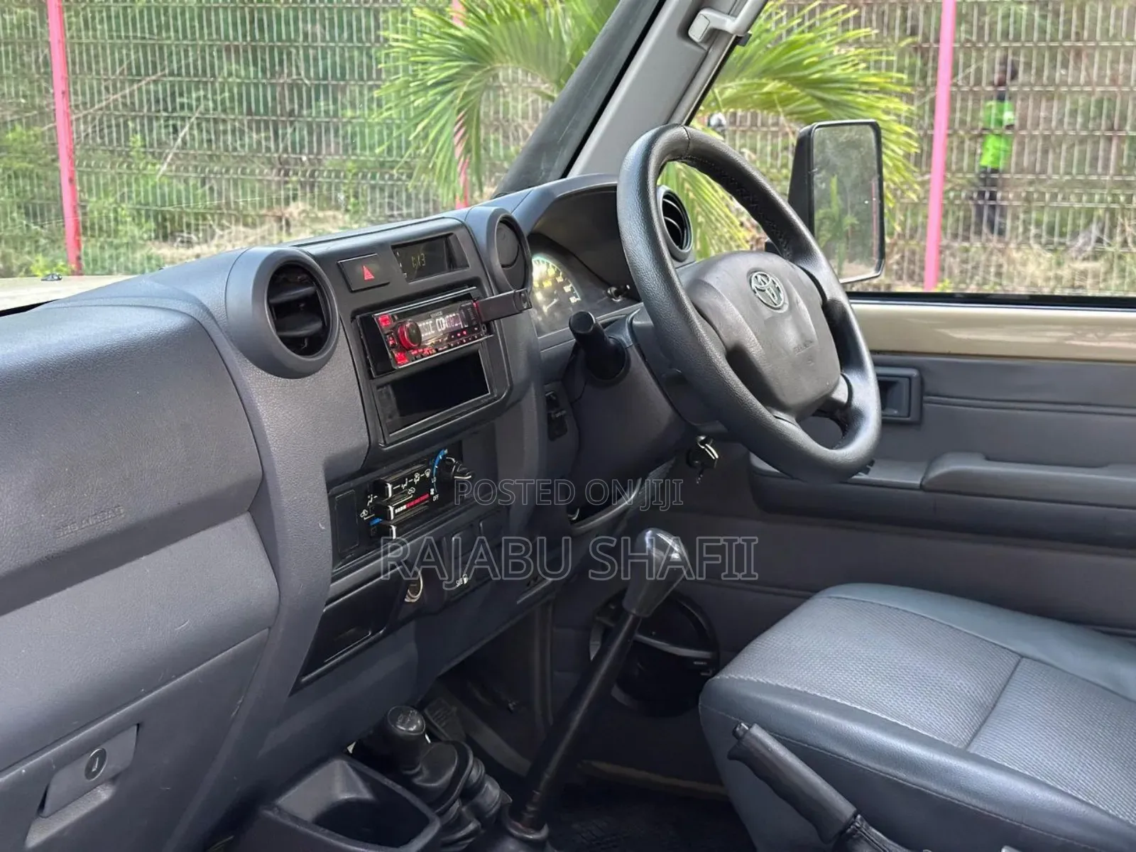 Toyota Land Cruiser 2017 Beige