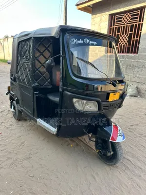 TVS King Cargo 2021 Black
