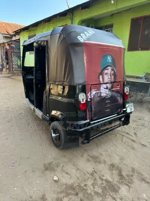 TVS King Cargo 2021 Black