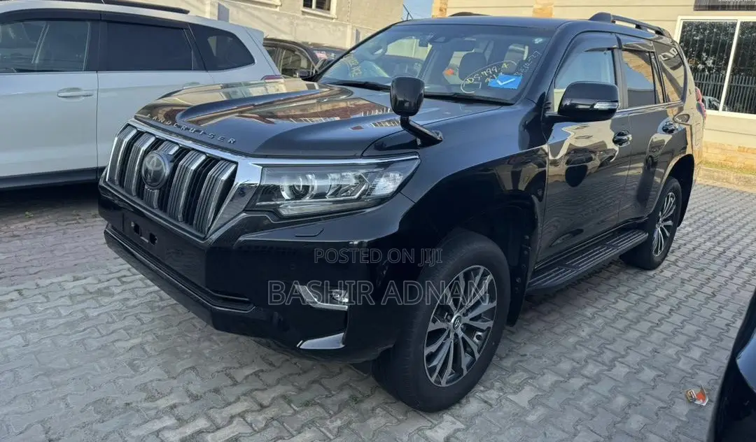 Toyota Land Cruiser Prado 2.8 2018 Black