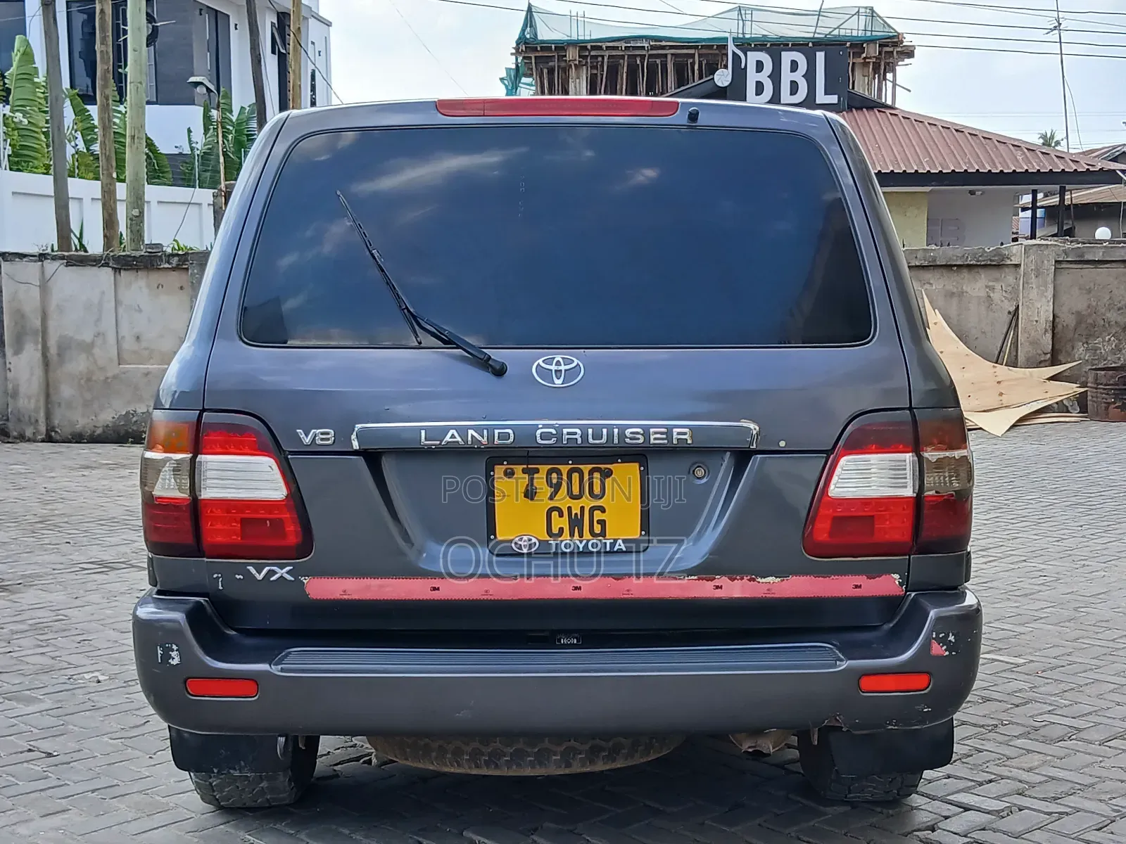 Toyota Land Cruiser 2005 Gray