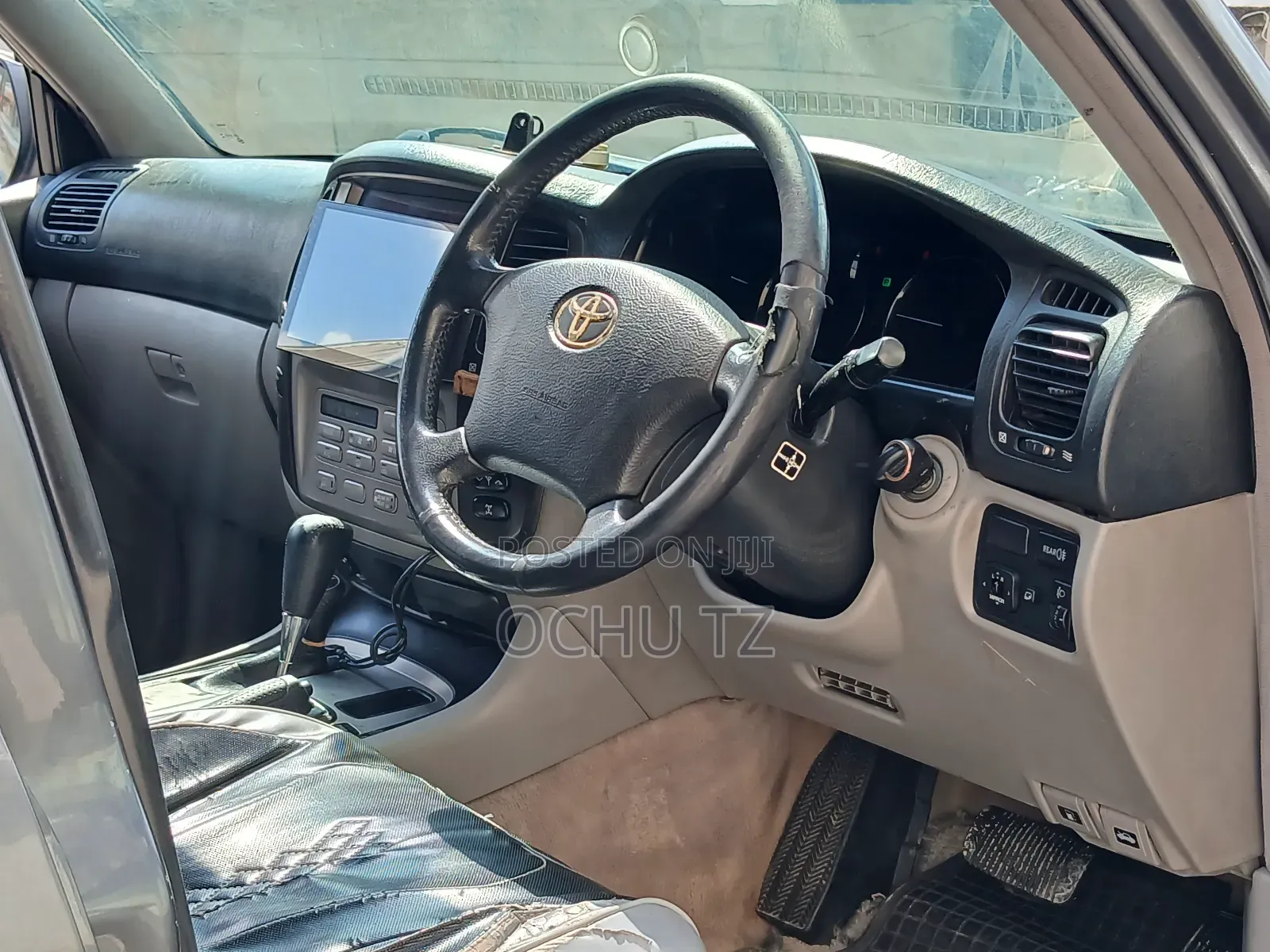 Toyota Land Cruiser 2005 Gray