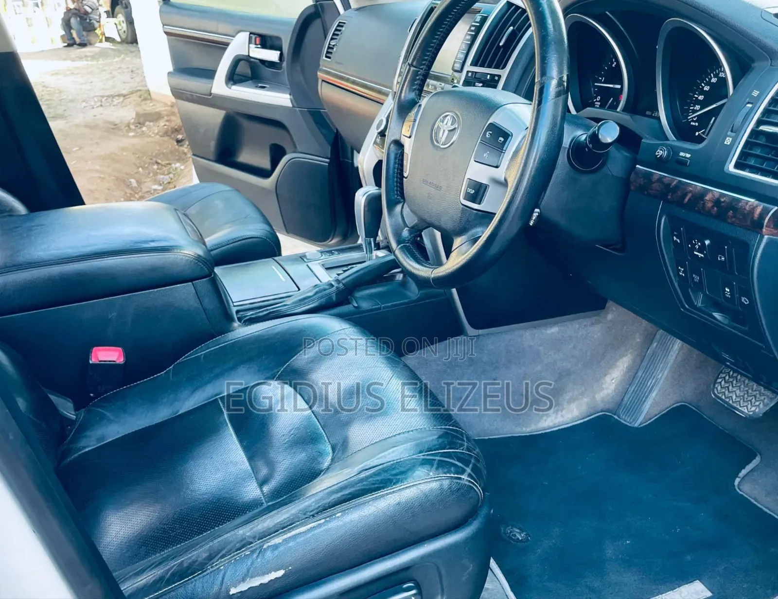 Toyota Land Cruiser 2013 White