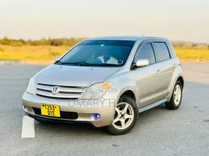 Toyota IST 2002 Beige