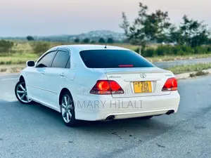 Toyota Crown 2006 Pearl