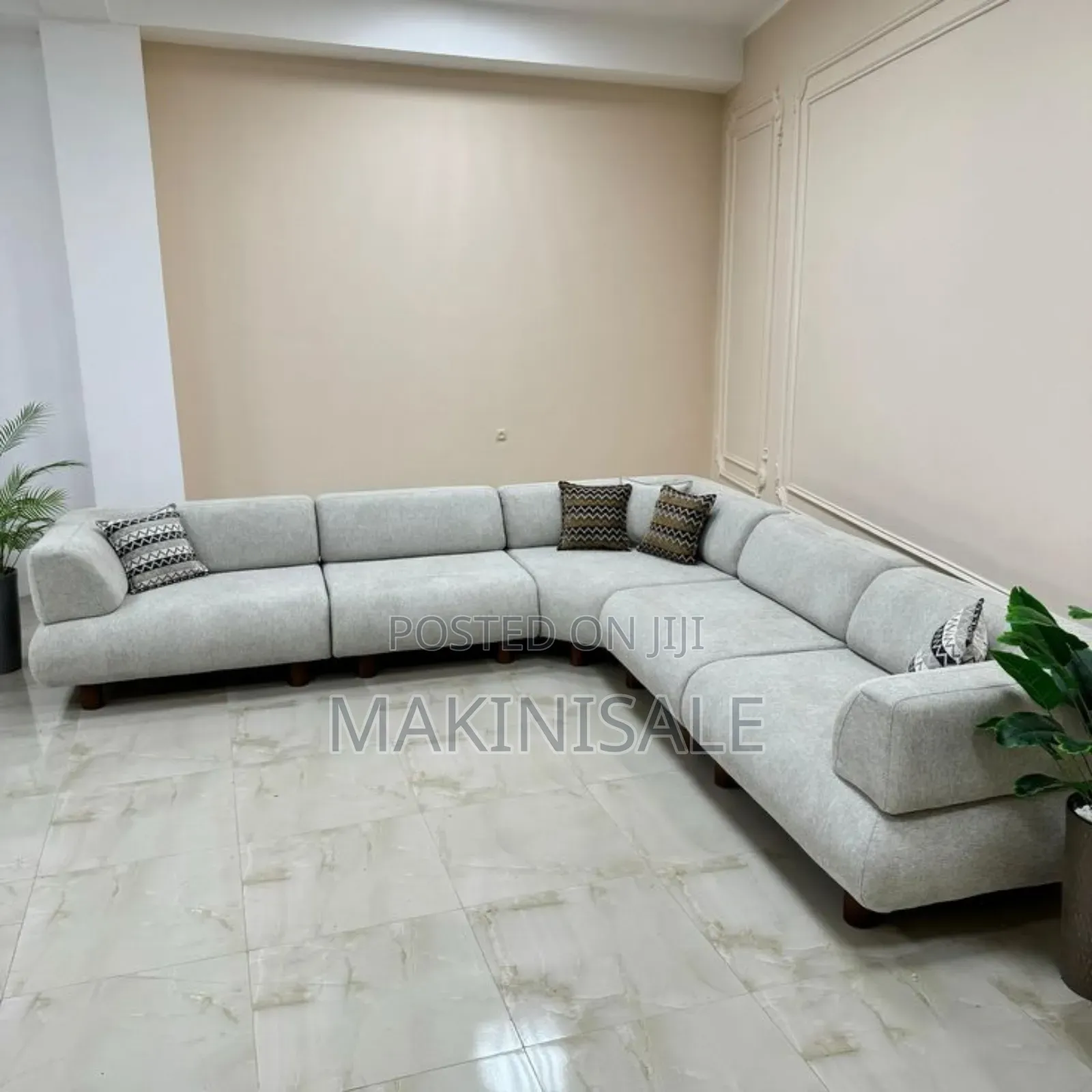 Sofa Set Nzuri Sana