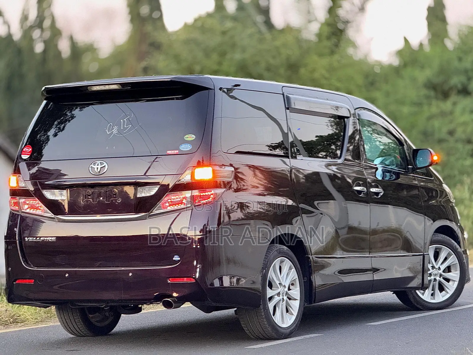 Toyota Vellfire 2008 Maroon