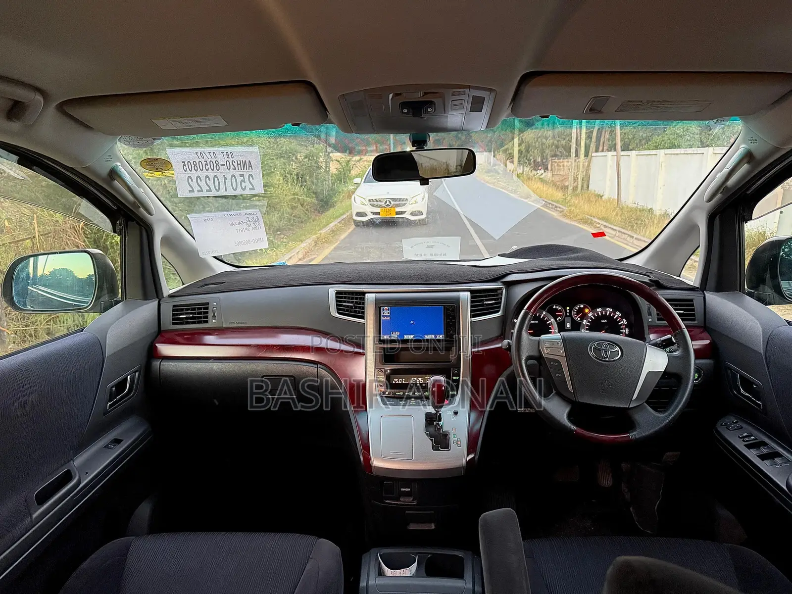 Toyota Vellfire 2008 Maroon