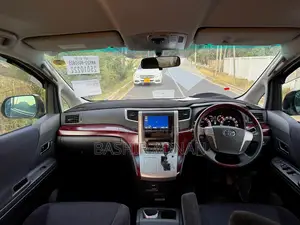 Toyota Vellfire 2008 Maroon