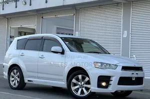 Mitsubishi Outlander 2012 White