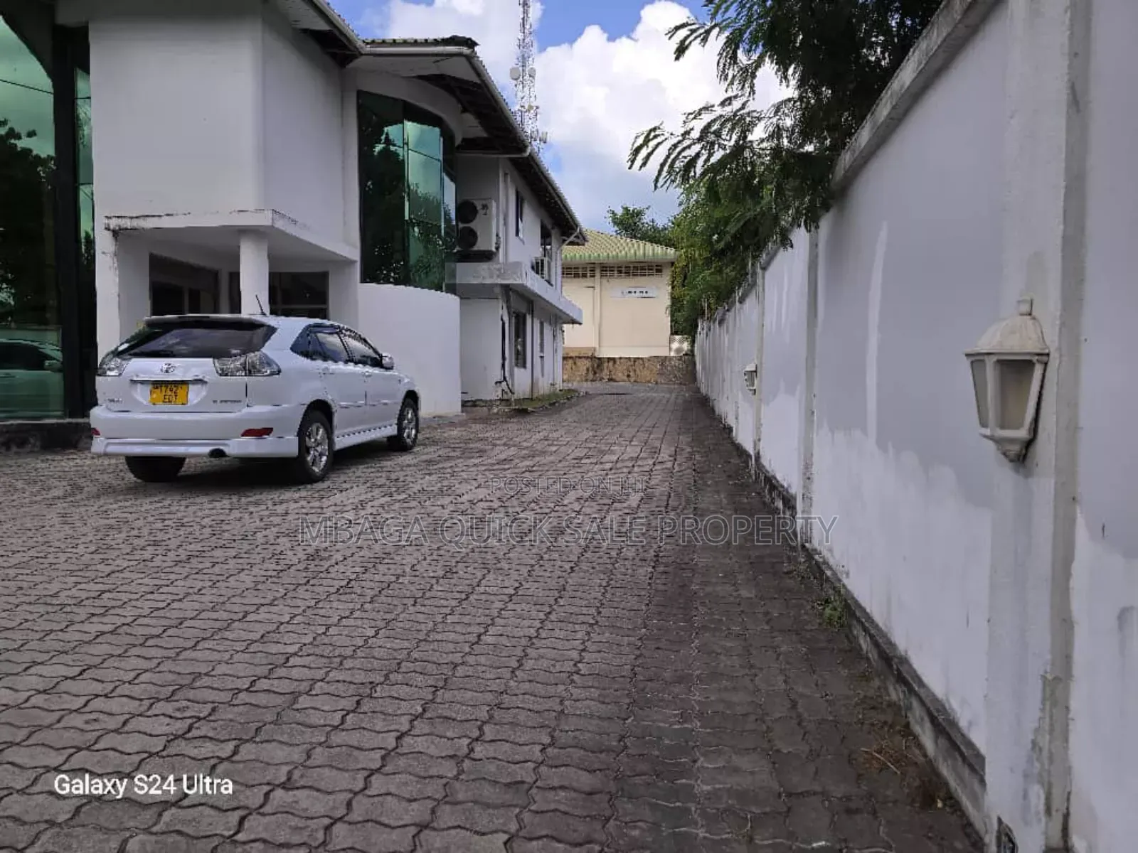 Commercial Building for Sale at Mburahati Barafu