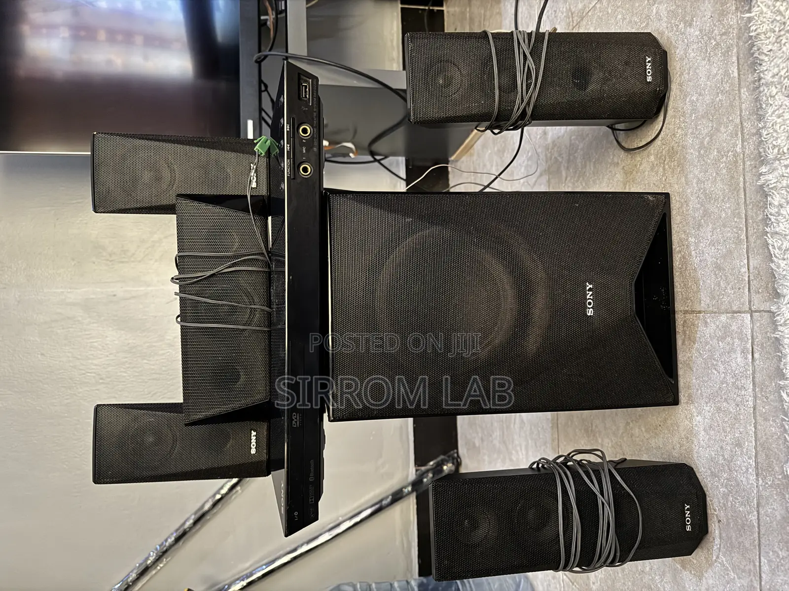 Sony Dav-Dz350 Real 5.1ch Dolby Digital DVD Home Theatre System