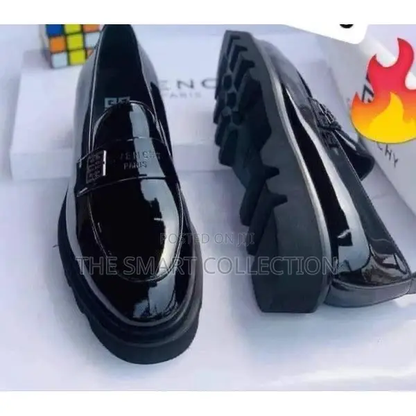 Givenchy Official Shoes Moccasin