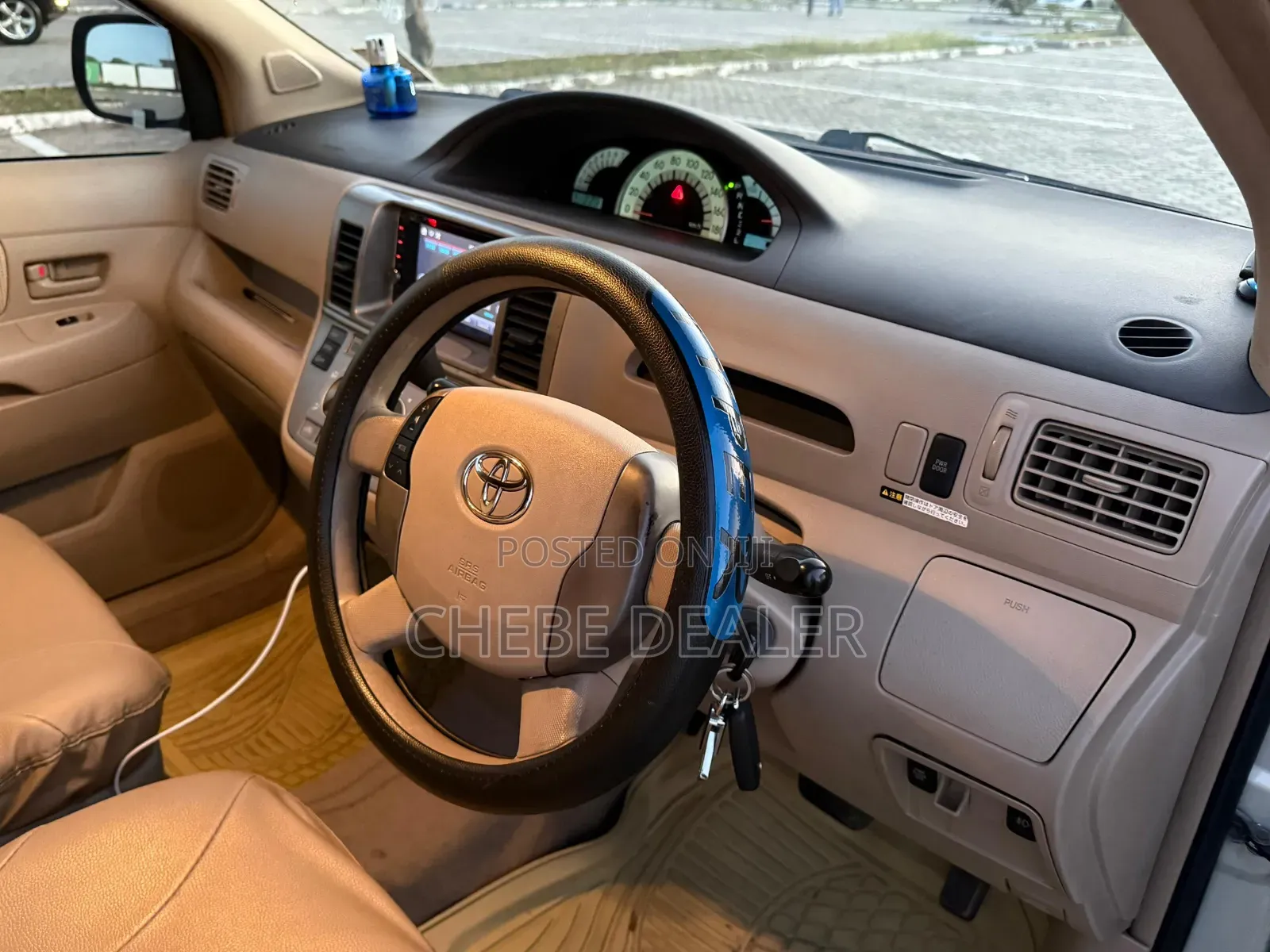 Toyota Raum 2004 Green