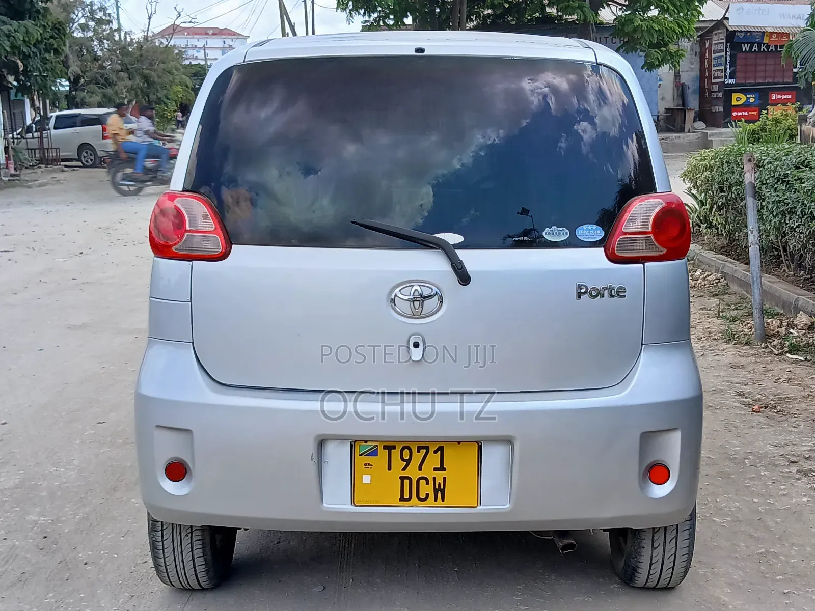 Toyota Porte 2005 Silver