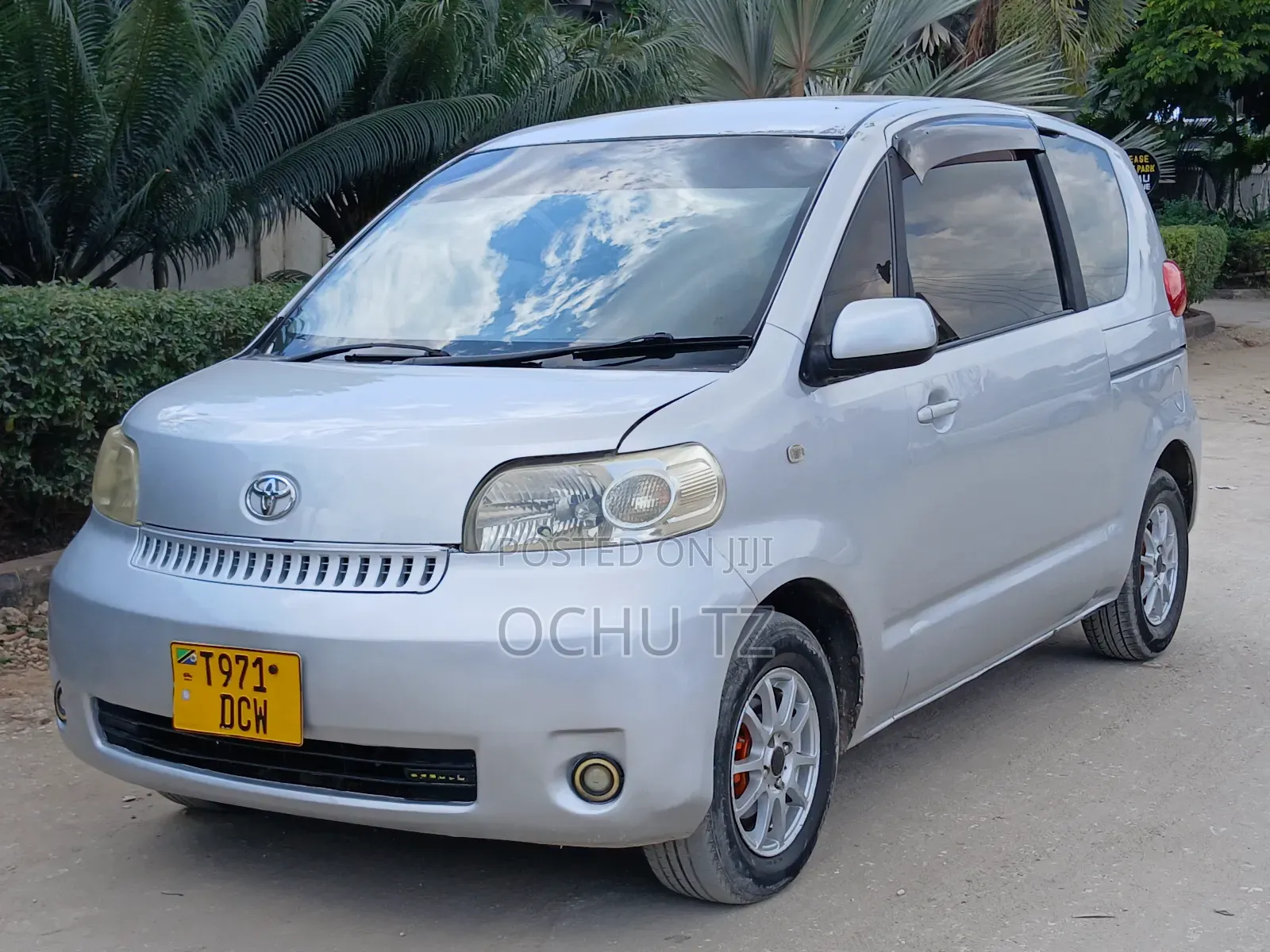 Toyota Porte 2005 Silver