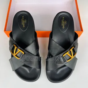 Extremely Leather Designed Men's Sandals or Sendo