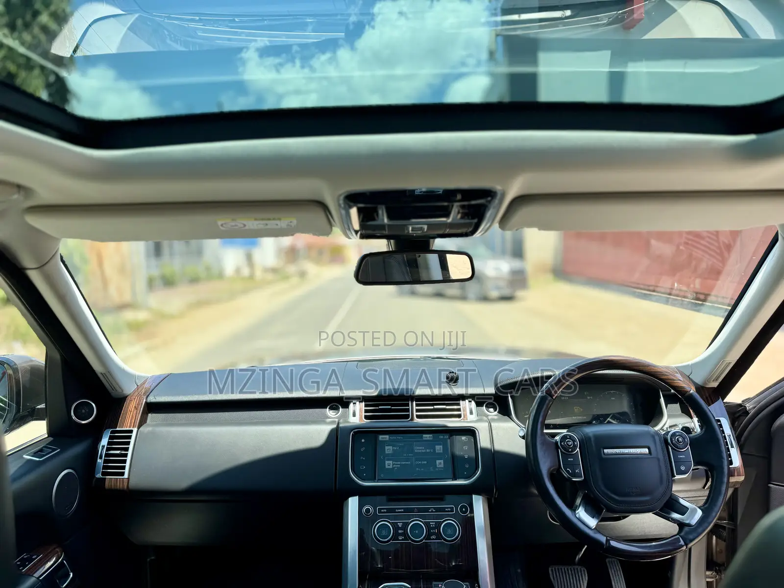 Land Rover Range Rover Vogue 2016 Gold