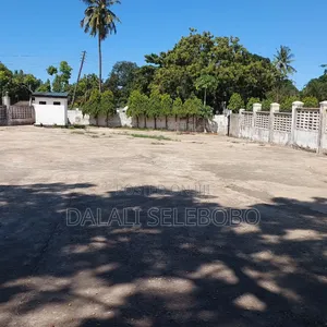 Hall With Yard and Office Tu at Mbez Beach Makonde