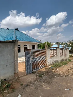 3bdrm House in Goba for sale