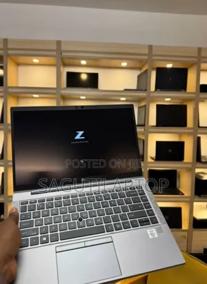 Laptop HP ZBook Firefly 14 G7 16GB Intel Core i5 SSD 256GB