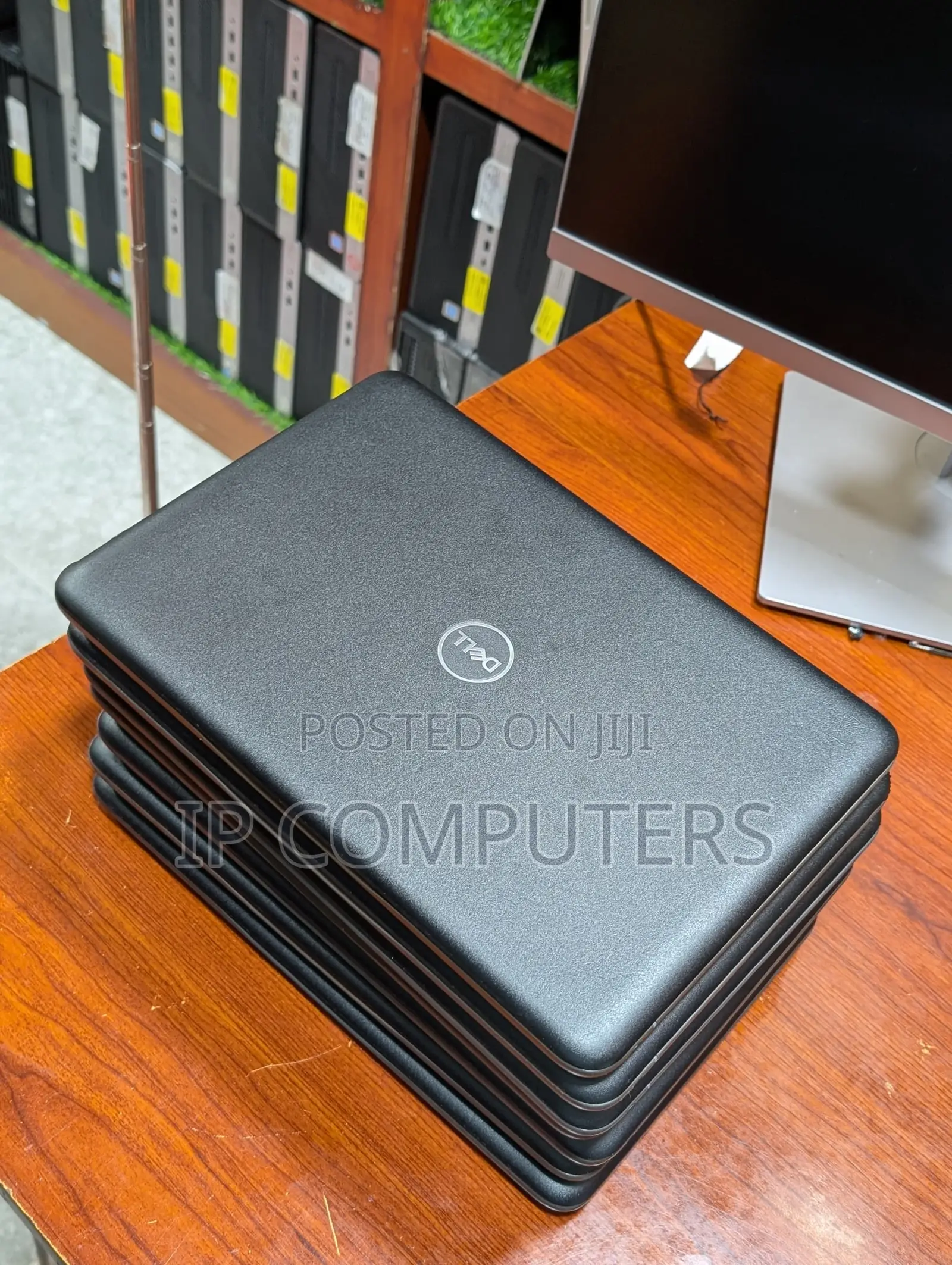 New Laptop Dell Latitude 3180 4GB Intel Core 2 Duo SSD 128GB