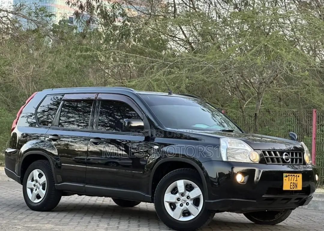 Nissan X-Trail 2010 Black