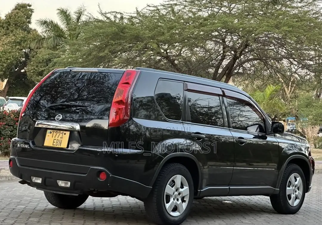 Nissan X-Trail 2010 Black