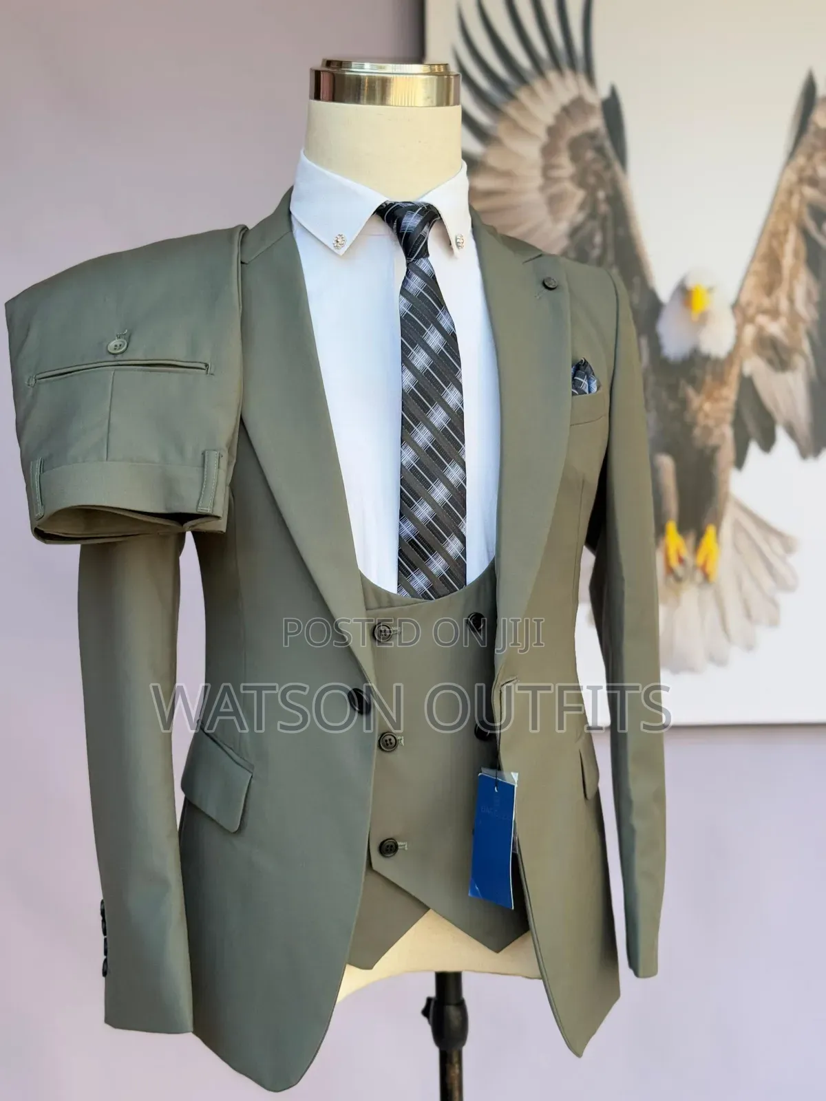 Men's Suits Very Very Fancy and Well Made or Designed