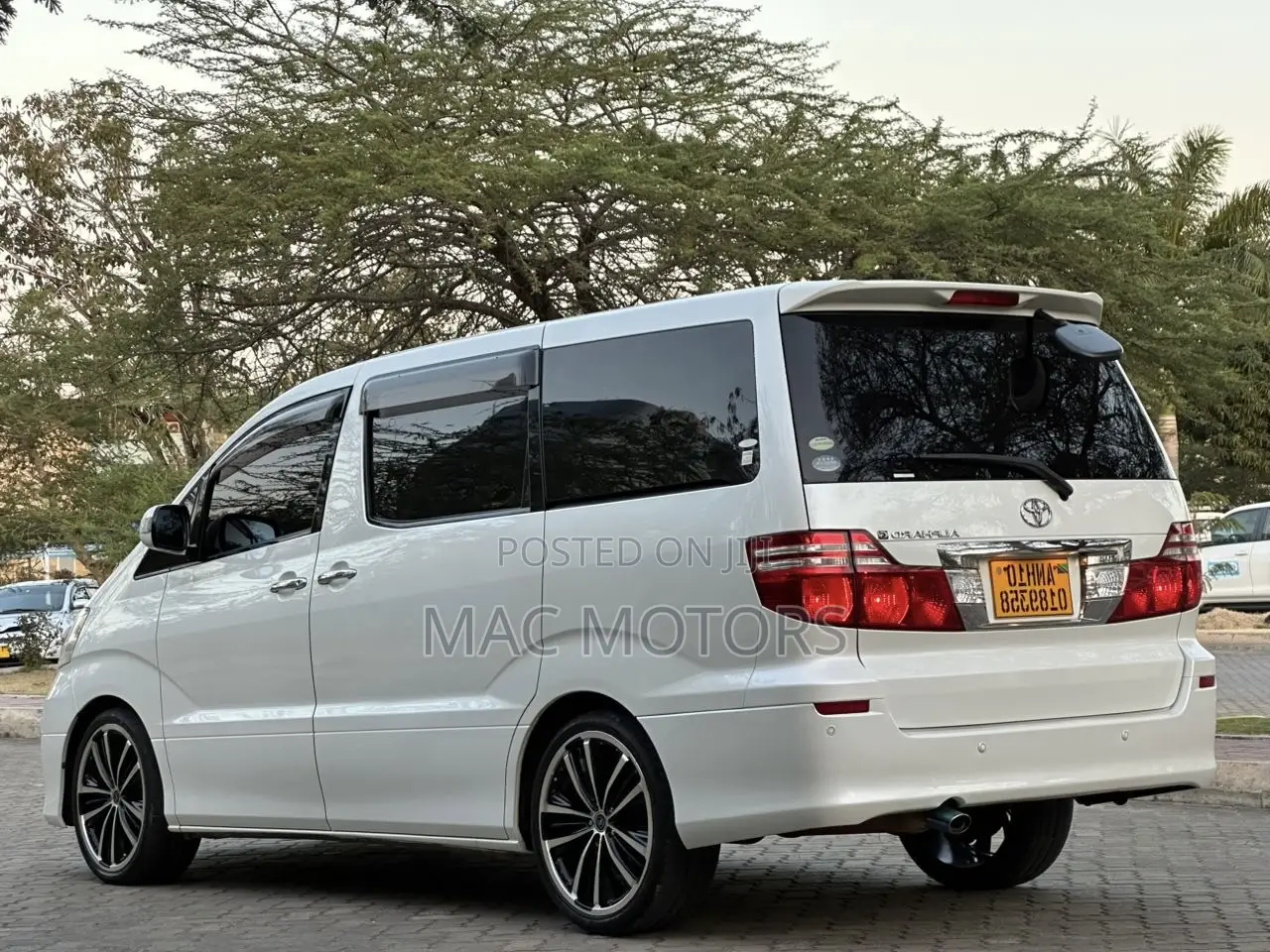 Toyota Alphard 2006 White
